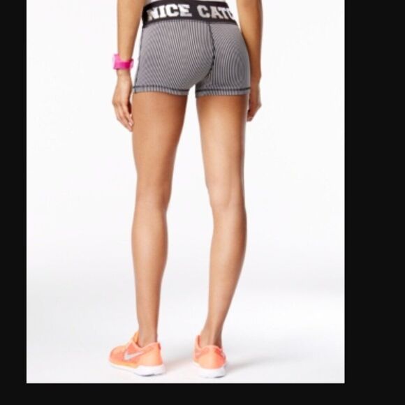 Material Girl Active Juniors Booty Shorts Stripes NWT - Picture 1 of 4